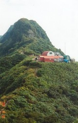 千本檜小屋と地蔵岳